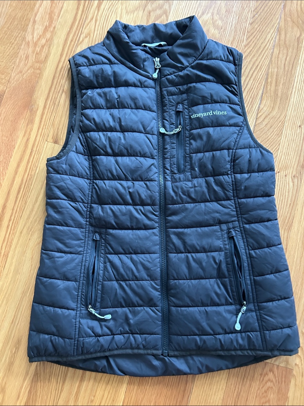 Vineyard Vines Vest Dark Gray XS Women’s.  Great condition - barely worn.